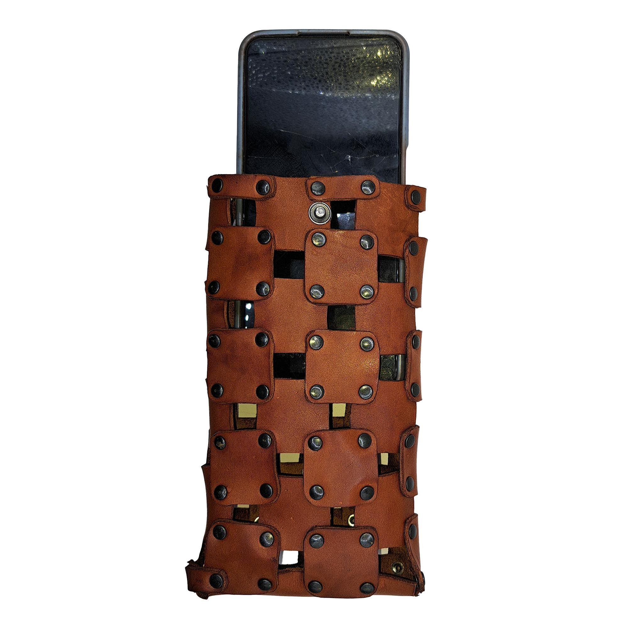 Handmade Woven Leather Phone Case – Vegetable-Tanned Belt Loop Holder for 6.5" Mobile Phones view 2